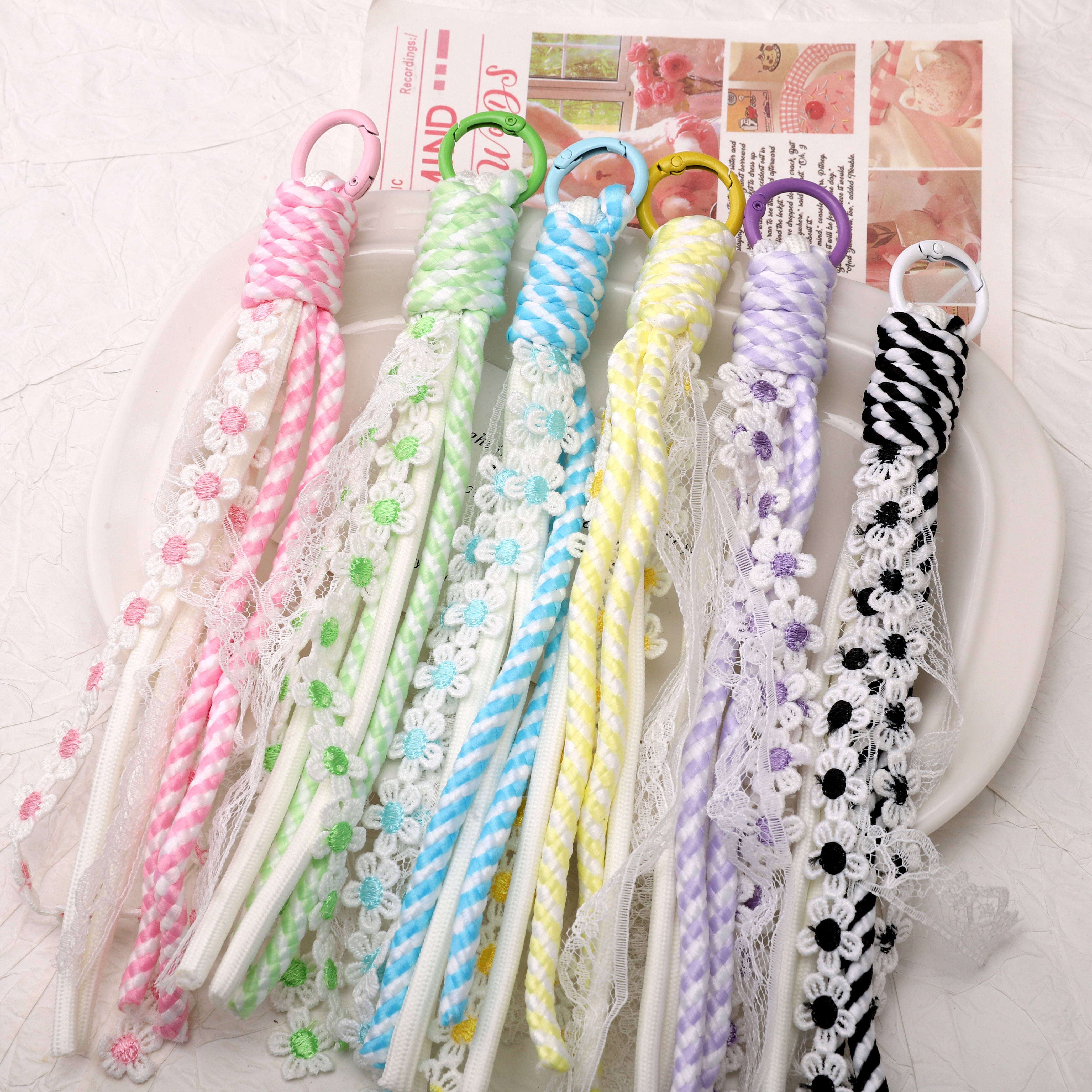 1pc Alloy Keyrings And Polyest - Phone Accessories Unique 评论和价格