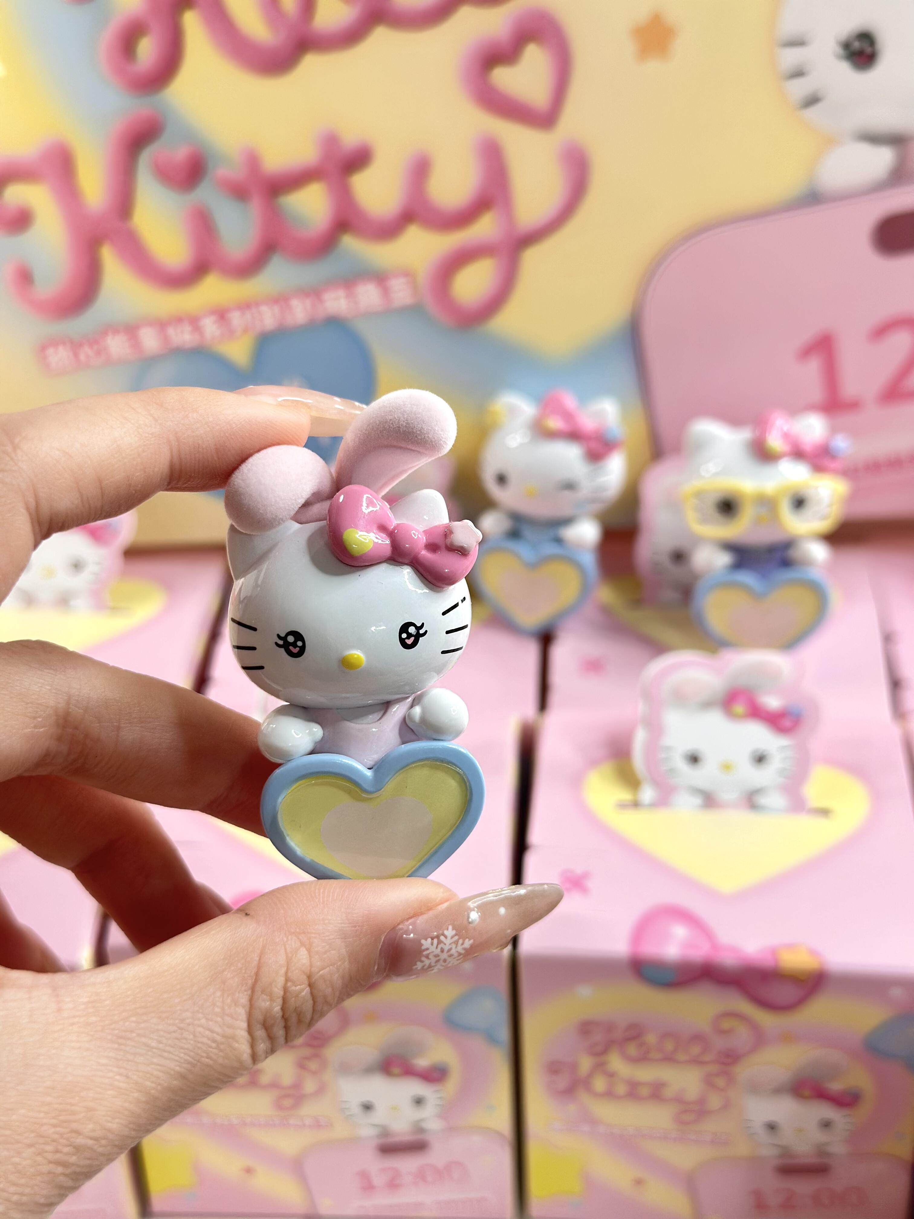 In Stock Genuine Hello Kitty S - Phone Accessories Blind Box 评论和价格